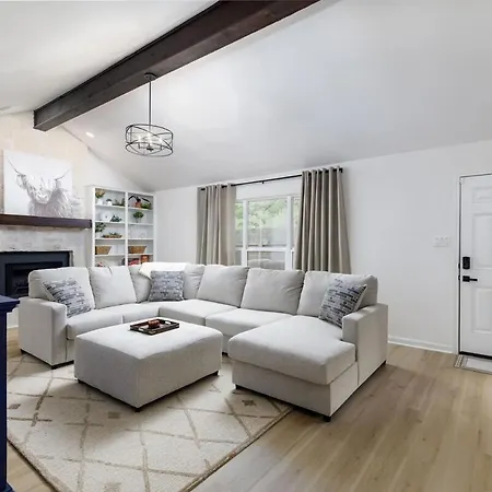 Scottys Villa