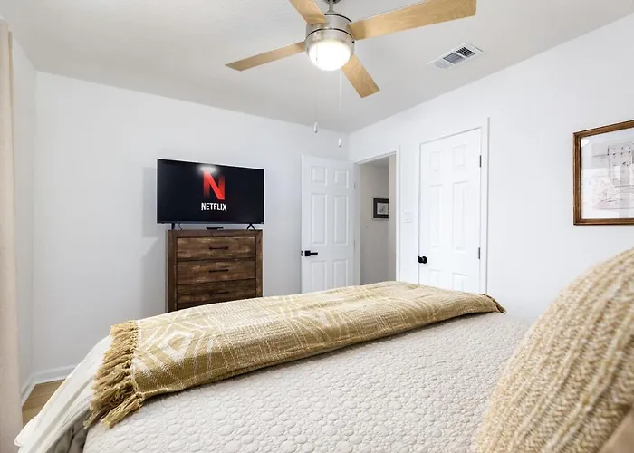 Holiday home Comfortable Poker House Near Kalahari & Dell Diamond Round Rock