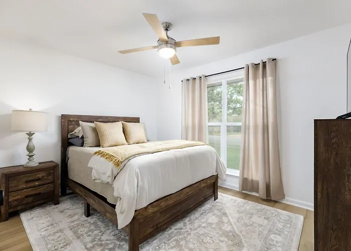 Comfortable Poker House Near Kalahari & Dell Diamond *